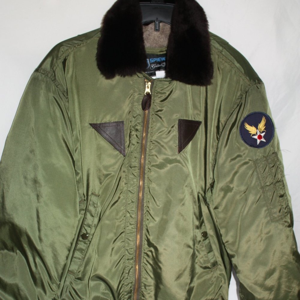 Mens Bomber jacket.-Make an offer ❤️